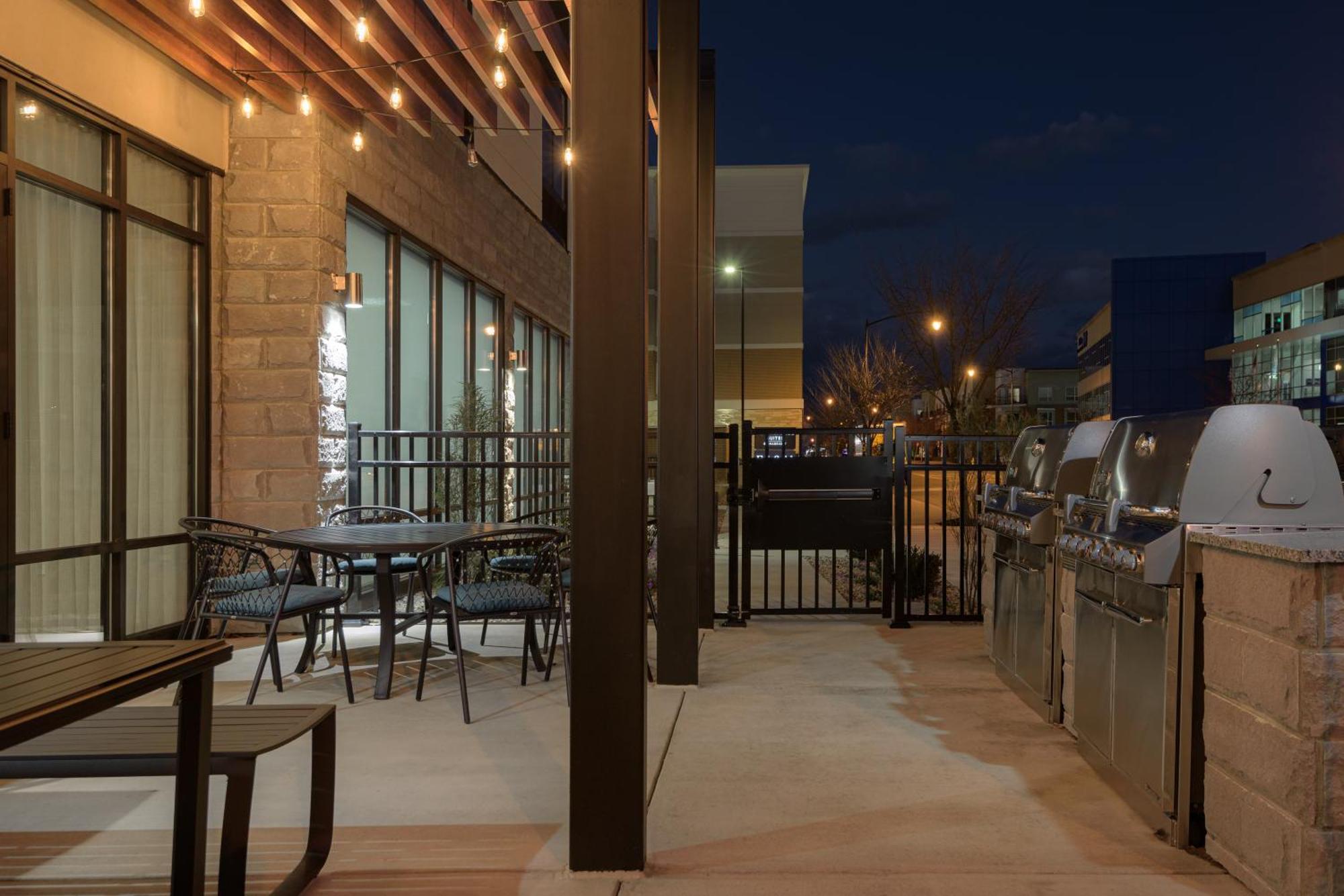 Fairfield By Marriott Inn & Suites Cincinnati Oakley Экстерьер фото