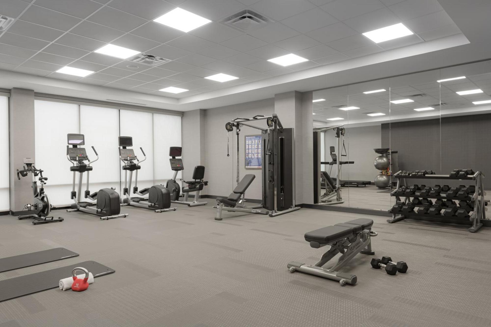 Fairfield By Marriott Inn & Suites Cincinnati Oakley Экстерьер фото