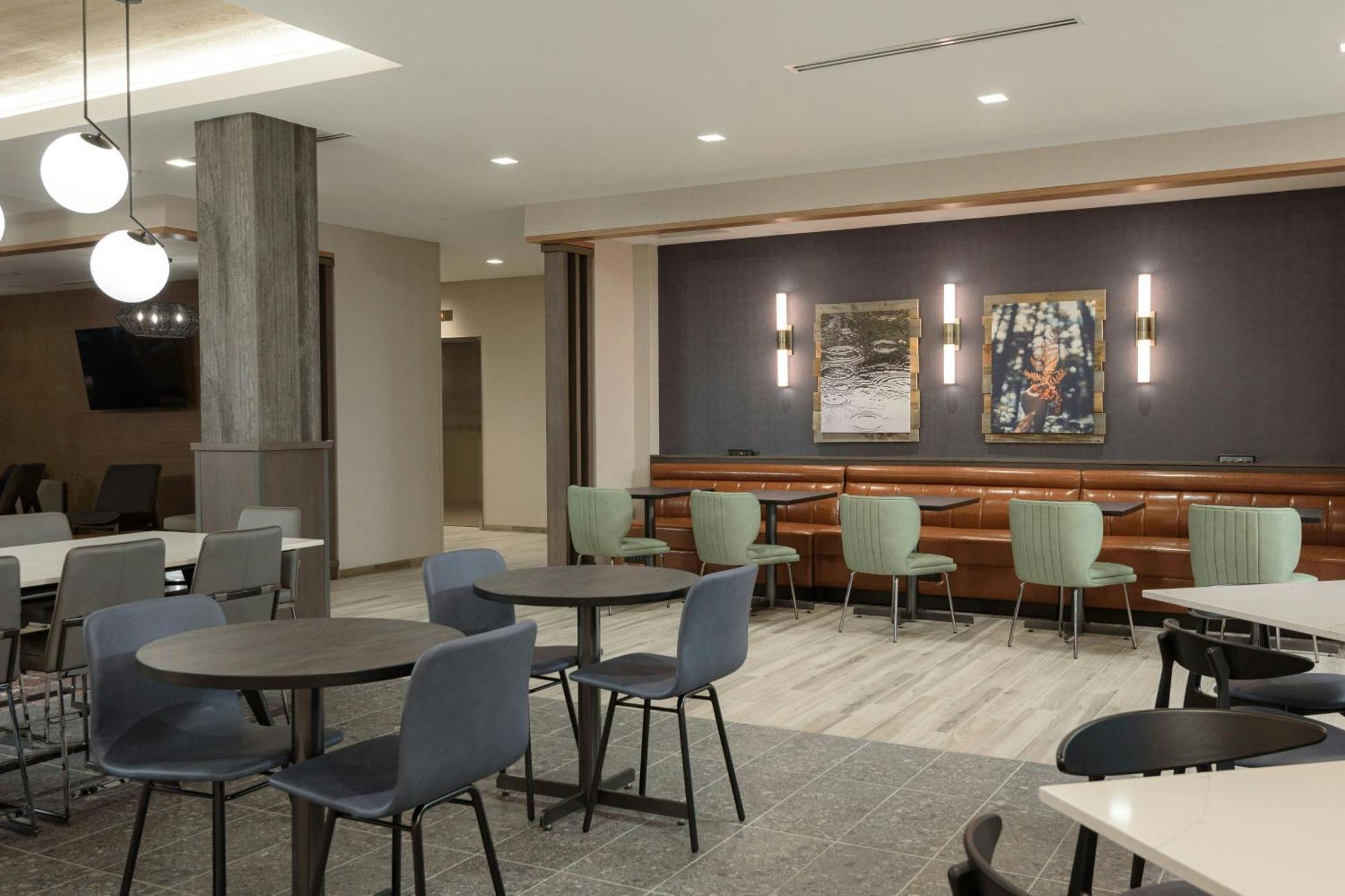 Fairfield By Marriott Inn & Suites Cincinnati Oakley Экстерьер фото